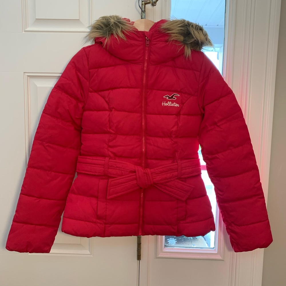 Hollister pink puffer with belt